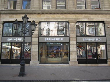 Megnyílt a legnagyobb Springfield üzlet Budapesten, féláron vásárolhatsz!