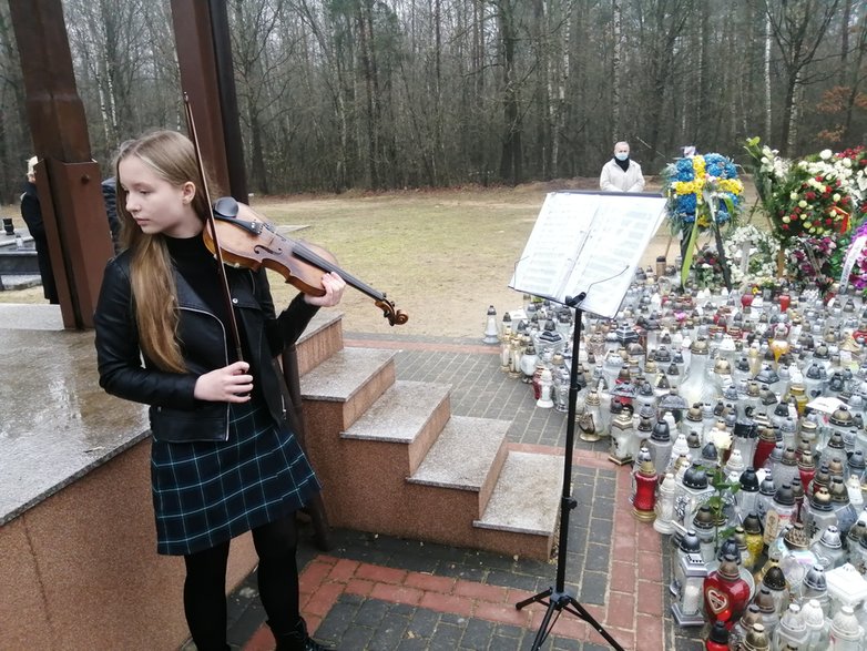 Amelia Skalska i jej tata zagrali dwa utwory w hołdzie Krzysztofowi Krawczykowi