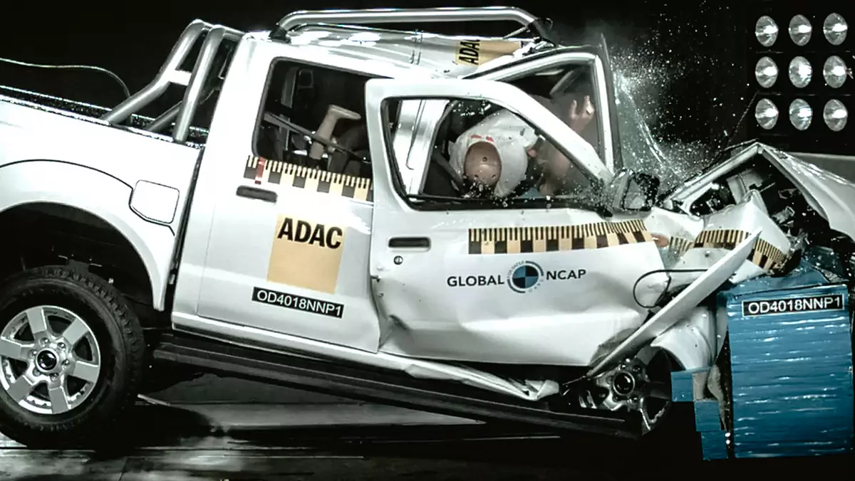 Nissan NP300 ‘Hardbody’ w tesćie Global NCAP