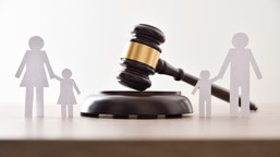 czy w sądzie rodzinnym naprawdę wygrywają „narcyzi”? [opinia]