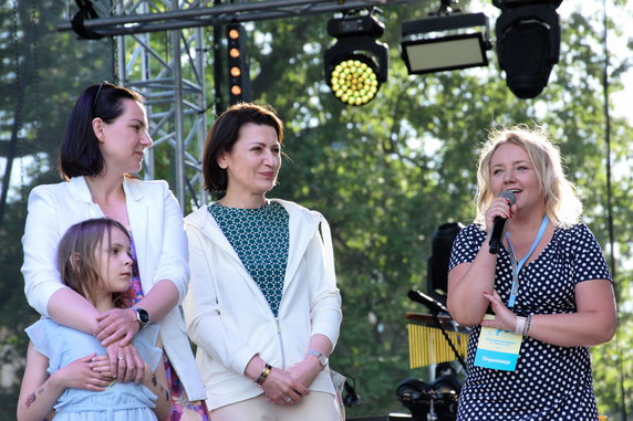 Poznańskie rodziny odebrały symboliczne klucze do bram Miasta rozpoczynając Poznańskie Dni Rodziny. Gwiazdą wieczoru był zespół Enej fot. Codzienny Poznań / S. Toroszewska