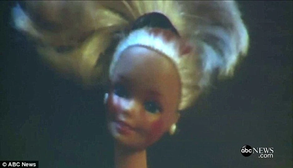 U Morganinoj sobi pronađene su barbike sa satanističkim simbolima...