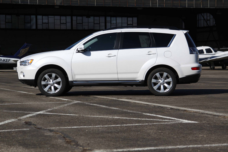 Pikap czy SUV: czyli, Volkswagen Amarok kontra Mitsubishi Outlander