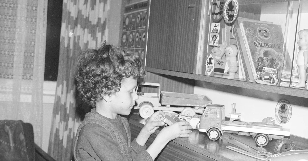 QUIZ. Życie w PRL. Pamiętasz, jak się mieszkało i jak żyło? Na pytaniu nr 8 nikt się nie wyłoży