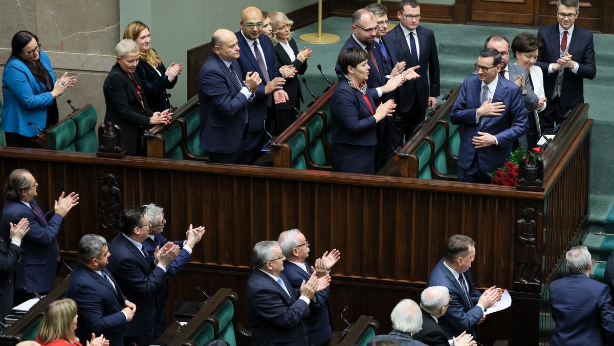 Od Kamińskiego do Wawrzyka. Osiem lat rządów teflonowego PiS 