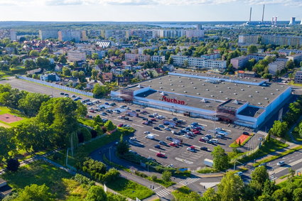 Sześć hipermarketów sprzedano za 87 mln euro. Nabywcy nie ujawniono