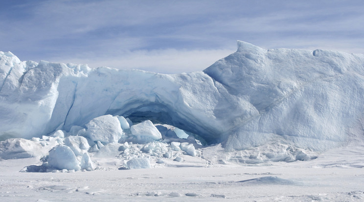 Két jegyhegy és több kisebb darab lett a Milne-jégmezőből /Fotó: Northfoto