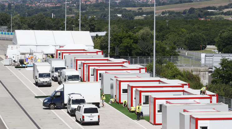 Bejutottunk a Hungaroringre: a vírus miatt nincs rongyrázás, konténert kapnak a csapatok – Mutatjuk a változást