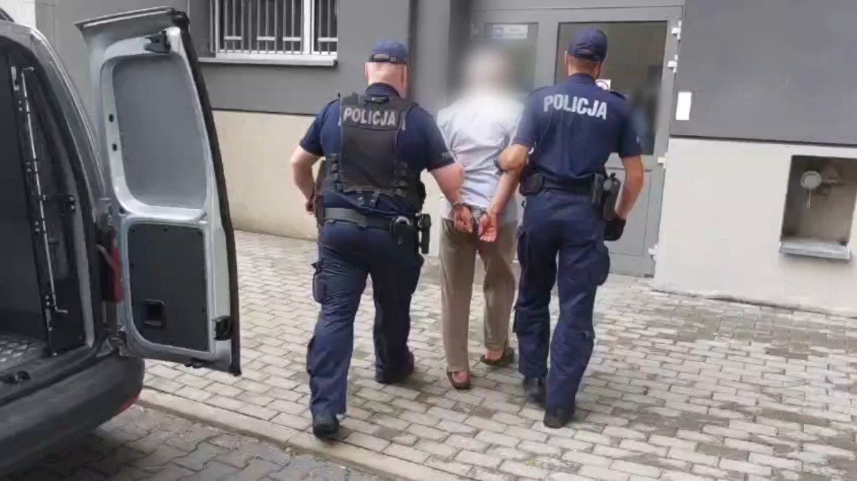Ciało 40-latka i zakrwawiony nóż w Lubatówce. Ojciec twierdzi, iż to nie on