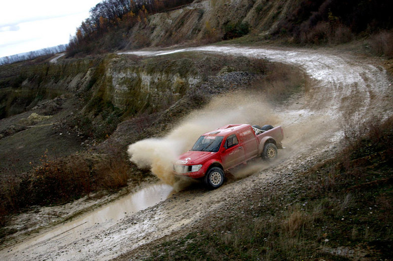 Rajd Dakar 2010: Overdrive - Hołek odebrał Nissana (fotogaleria)