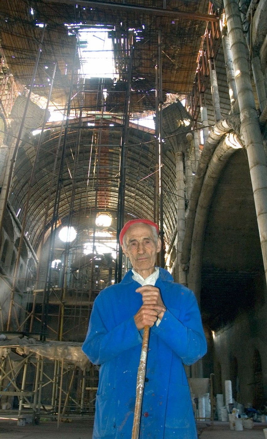 Galjego u unutrašnjosti svog "čeda"