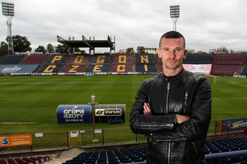 Pilka nozna. Ekstraklasa. Pogon Szczecin. Adam Fraczczak. Sesja fotograficzna. 02.10.2018