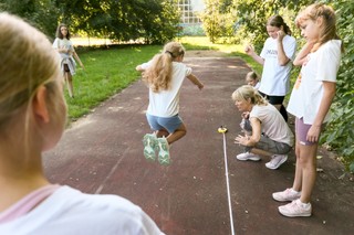 W roku szkolnym 2025/2026 MEN bierze się za WF. Dzieci będą często poddawane testom
