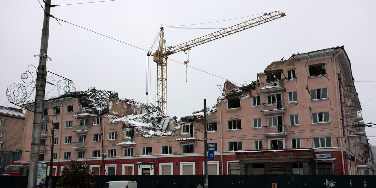 Hotel Ukraina zniszczony przez rosyjską rakietę w Czernihowie w północnej Ukrainie. 25 stycznia 2024 r.