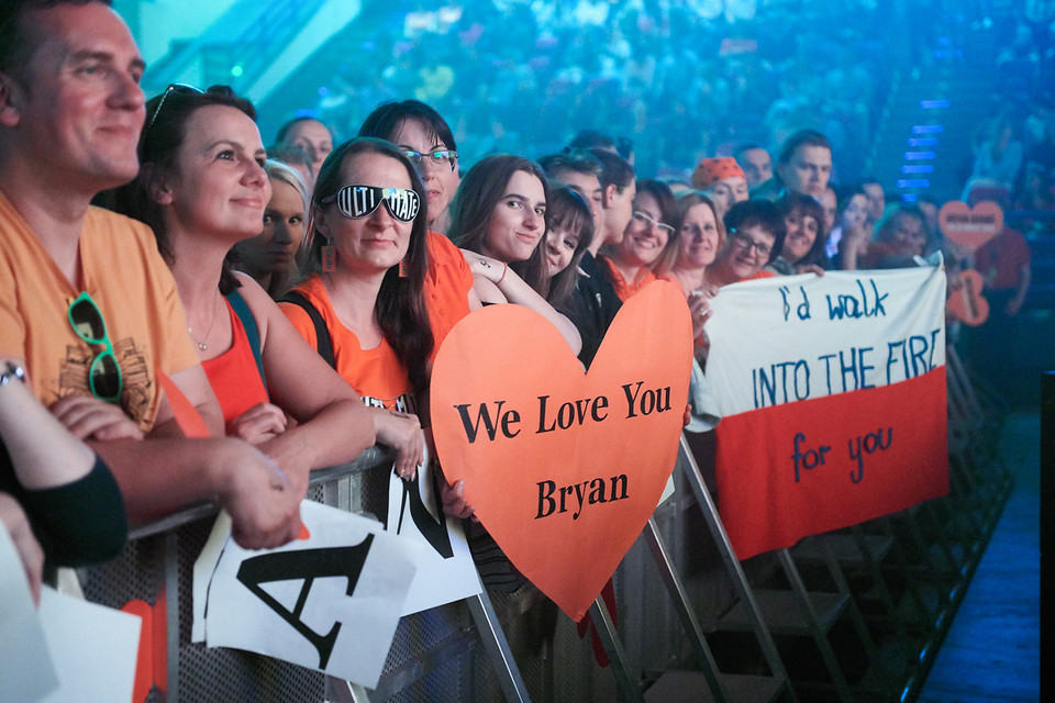 Polscy fani na koncercie Bryana Adamsa w Warszawie