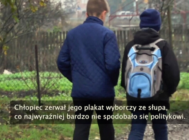 Kandydat dusił chłopca, bo ten zerwał jego plakat wyborczy [WIDEO]