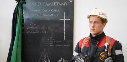 Rok po tragedii w Zofiówce odsłonięto tablicę pamiątkową