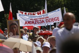 Abp Dzięga o in vitro do słuchaczy Radia Maryja: To jest czysta eugenika, to jest zbrodnia