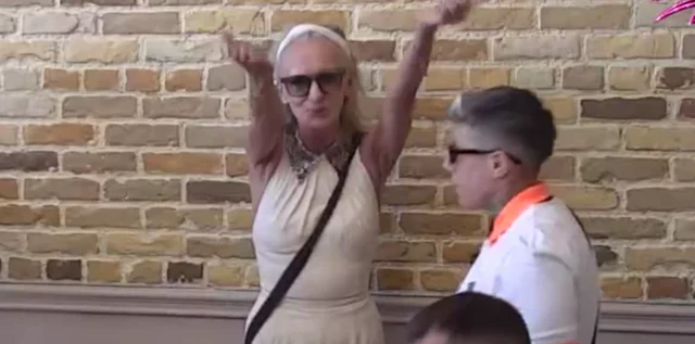 Bebi Dol obeležila 64. rođendan u Eliti: Dirljivo pismo drugarice rasplakalo slavljenicu pred svima!
