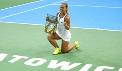 WTA Katowice: Piąty tytuł Dominiki Cibulkovej