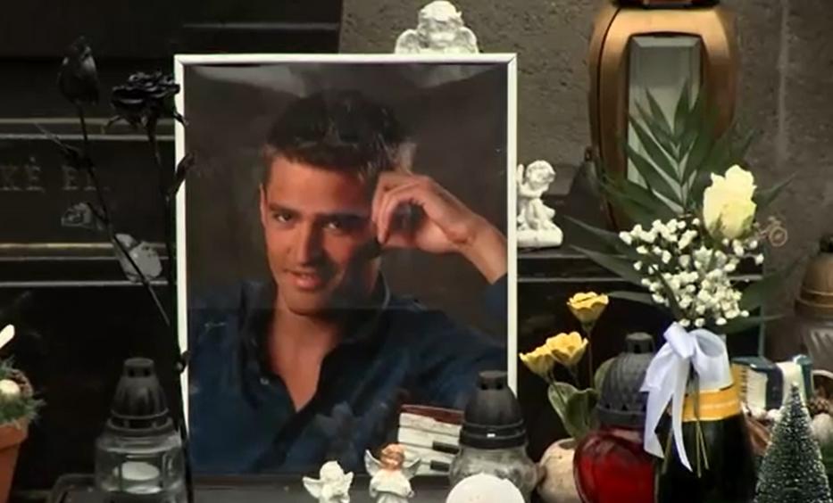 Babicsek Bernát édesanyja úgy érzi fia halálának nem kellett volna bekövetkeznie: egy évvel halál után, úgy gondolja mulasztás miatt történt a megrázó tragédia. / Fotó: RTL 