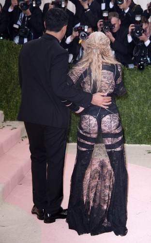 Madonna i Riccardo Tisci na Met Gala 2016