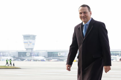 Radosław Sikorski tłumaczy strategię wobec Putina. "Kontrolujemy drabinę"