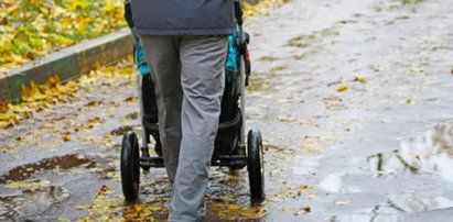 Nastolatka zwróciła uwagę pijanemu mężczyźnie z niemowlakiem. Tak brutalnej reakcji się nie spodziewała