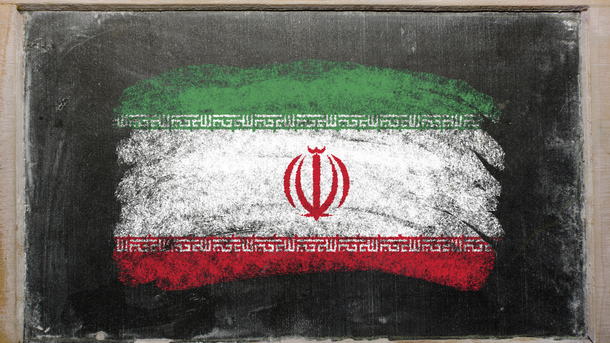 W Iranie pomyślnie przeprowadzono dwie próby z pociskami rakietowymi, w tym z pociskiem balistycznym dalekiego zasięgu - poinformowała dziś agencja IRNA, podkreślając, że siłom zbrojnym pogratulował prezydent Hasan Rowhani.