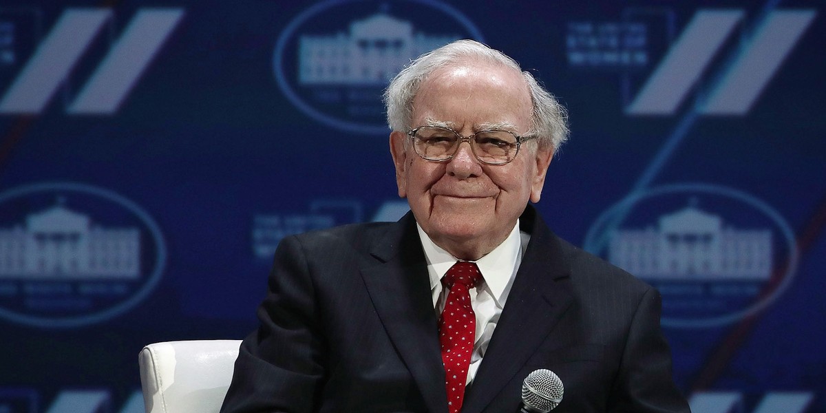 WARREN BUFFETT: I won't comment on the Wells Fargo scandal until November