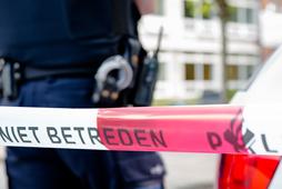 Holenderski policjant za plastikową taśmą - zdjęcie stockowe