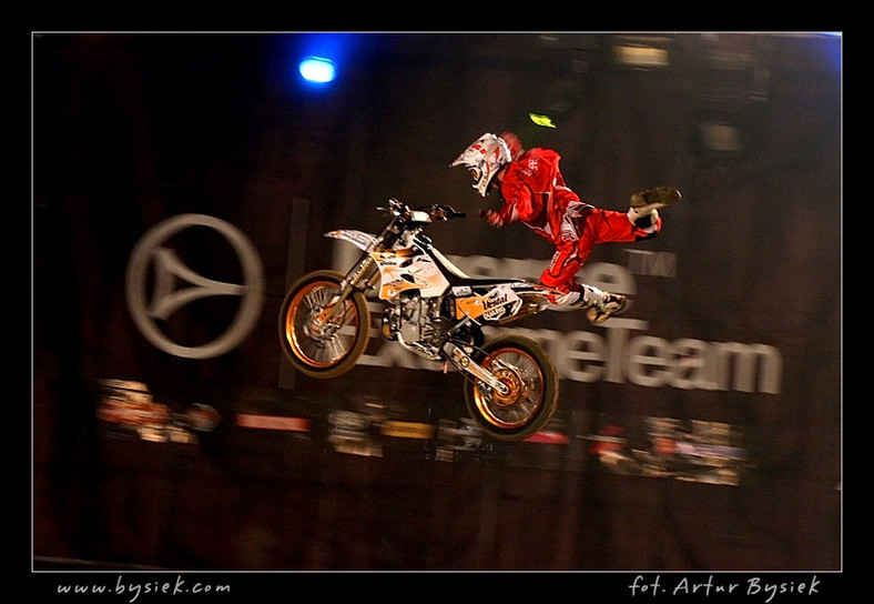 DIVERSE Night of the Jumps - fotografował Artur Bysiek