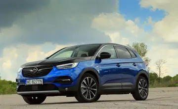 OPEL Grandland