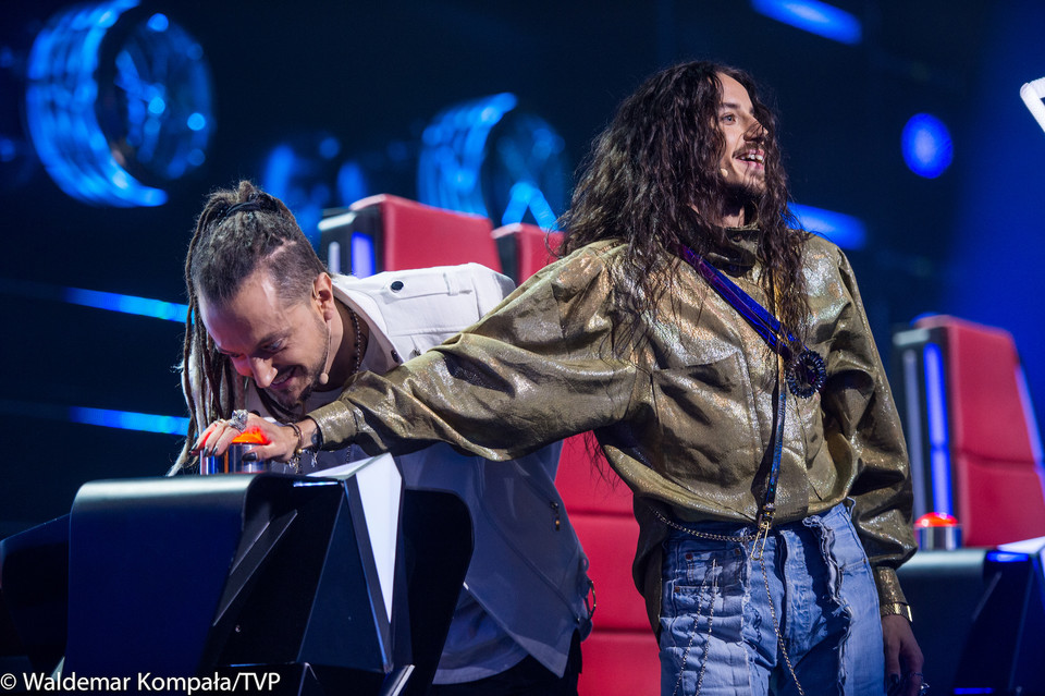 Baron i Michał Szpak szaleją na planie "The Voice of Poland 10"