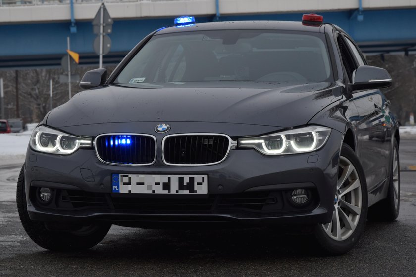 Policjanci w BMW