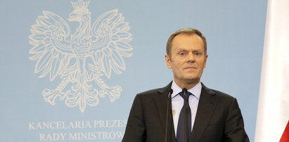 Dla PiS to potwarz! Tusk rocznicę Smoleńska leci do Nigerii