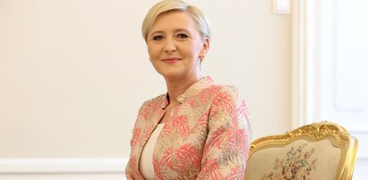 Agata Duda zna się na modzie. Ten płaszcz robi wrażenie