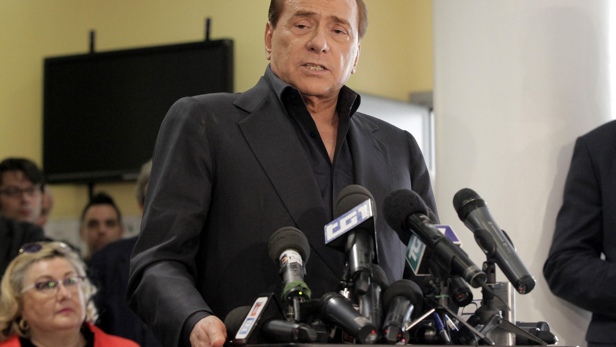 Premier Włoch Silvio Berlusconi oświadczył dzisiaj w Rzymie, że był i jest przeciwny zbrojnej interwencji w Libii, wymierzonej w siły Muammara Kadafiego. Wyznał, że był "zmuszony" się na nią zgodzić.
