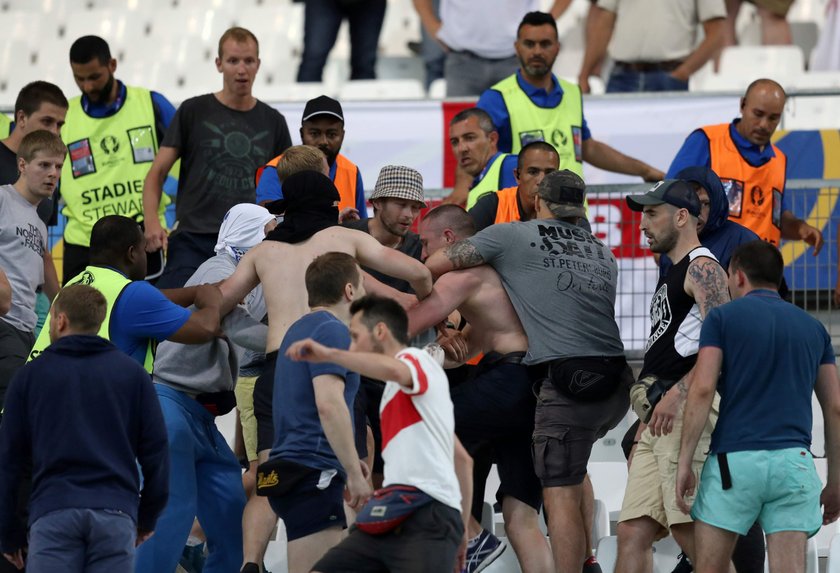 UEFA surowo ukarała Rosję za burdy jej kibiców