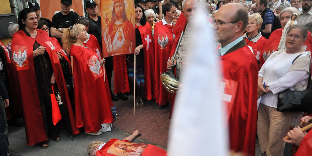 Krakowianie protestują przeciwko Golgota Picnic