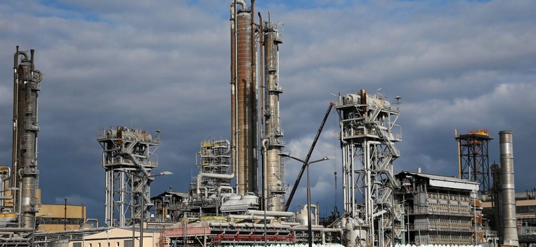 Czy Bruksela zabije polską chemię? Zamach na Azoty to jednocześnie przysługa dla Rosji