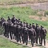 Vojska maršira pored jezera u potrazi za telom Aleksandra Nešovića