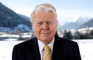 Prezydent Islandii: Świat jest zbyt uzależniony od finansów