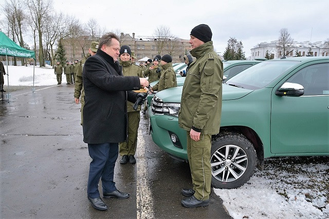 Toyota Hilux straży granicznej