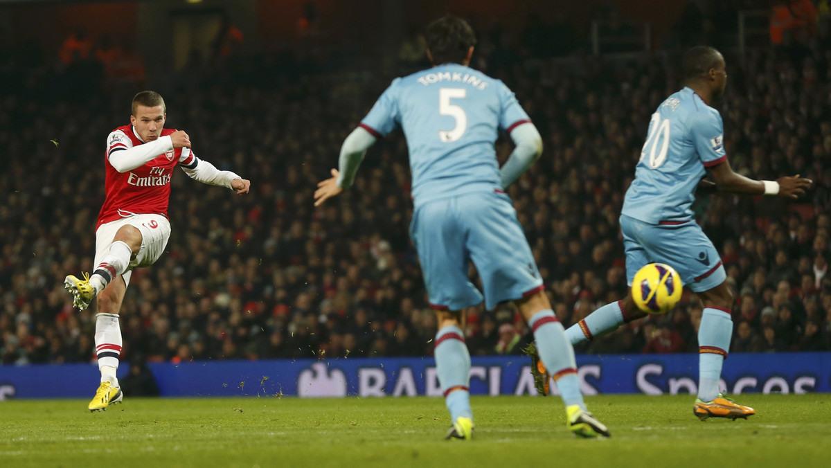 Arsenal Londyn pokonał West Ham United 5:1 (1:1) w zaległym meczu 19. kolejki Premier League. Golem i trzema asystami popisał się Lukas Podolski. Reprezentant Polski, Wojciech Szczęsny, rozegrał w bramce Kanonierów całe spotkanie i nie ponosi winy za straconą przez nich bramkę.