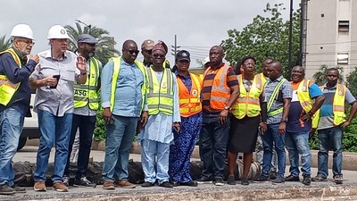 FG pushes Eko/Apongbon Bridges re-opening to July 9, issues eviction notice. [NAN]