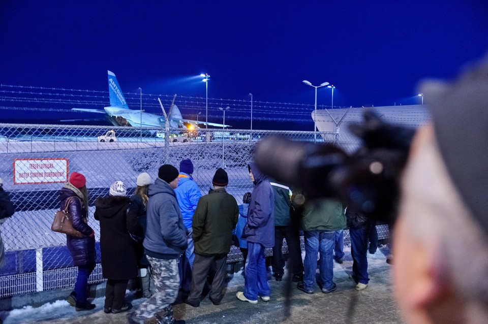 ŚWIDNIK AN-124 RUSŁAN LĄDOWANIE