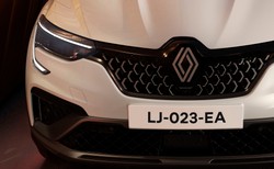 Nowy Renault Arkana zmienia twarz. Face lifting dodał uroku i lepsze wyposażenie