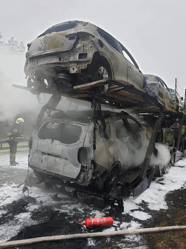 Pożar lawety z nowymi autami na S8