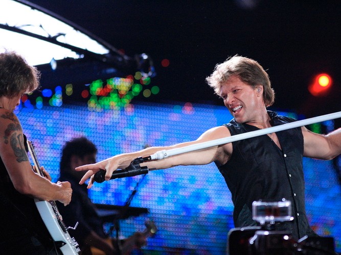 6. Jon Bon Jovi – 1,03 miliarda dolarów